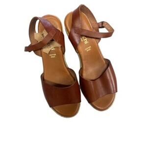 Bertuchi Brown Leather Sandals Made in Spain Size 39